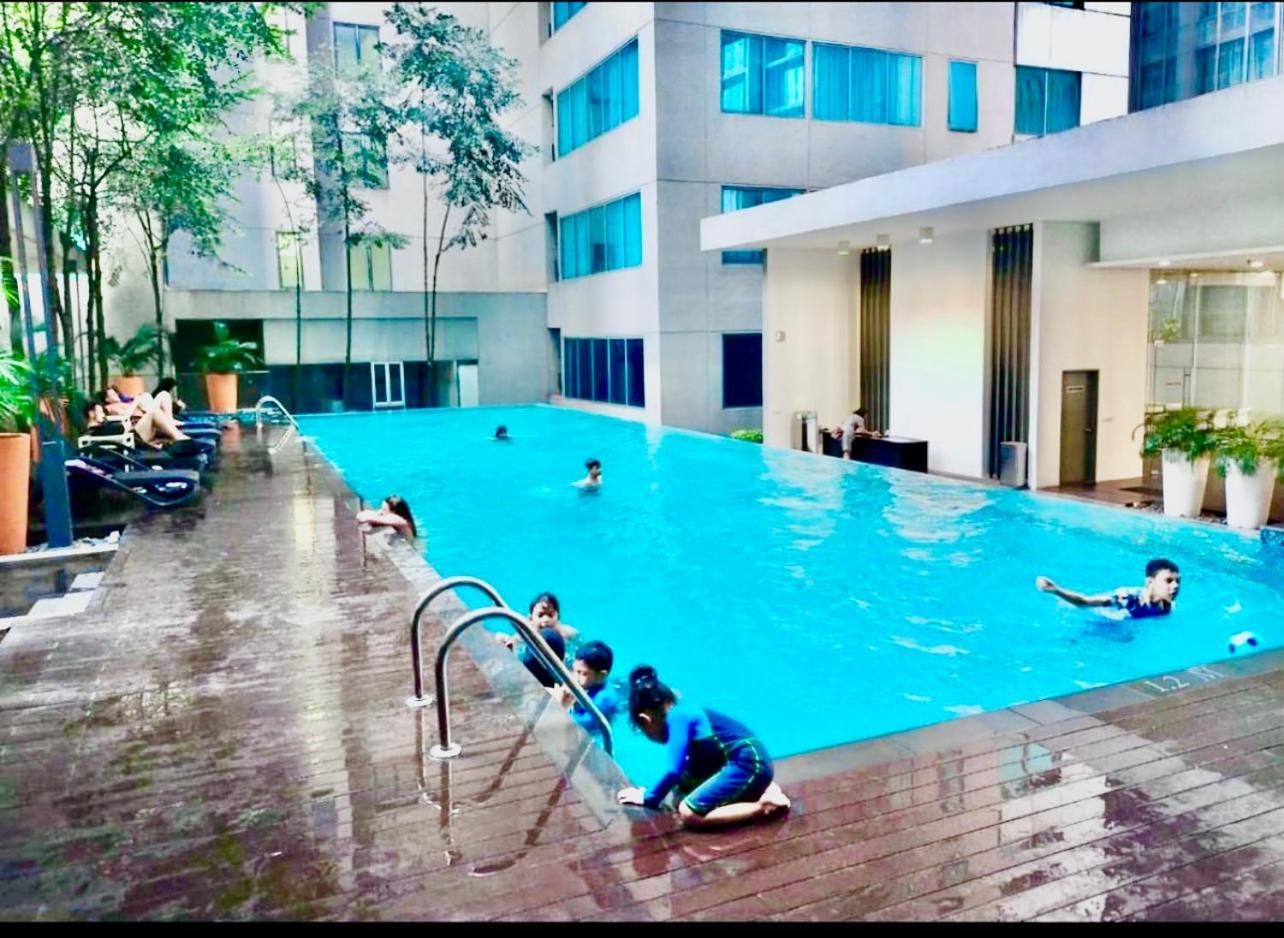 Summer Suites Klcc By Whollmark Kuala Lumpur Extérieur photo